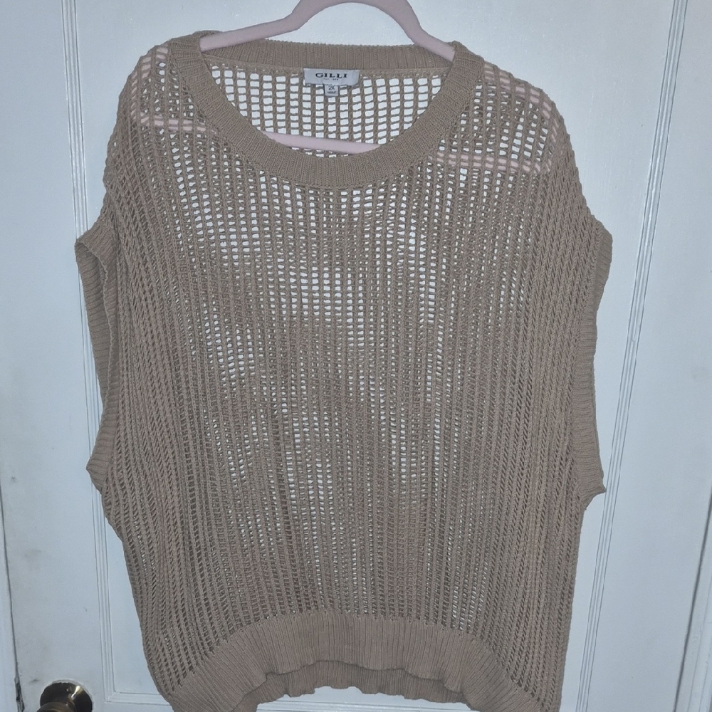 Gilli Open-Weave Sleeveless Crewneck Sweater Vest in Taupe